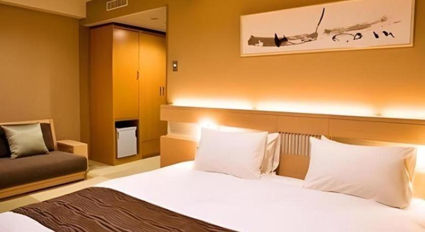 Spa Land Hotel Naito Fuefuki Exteriör bild